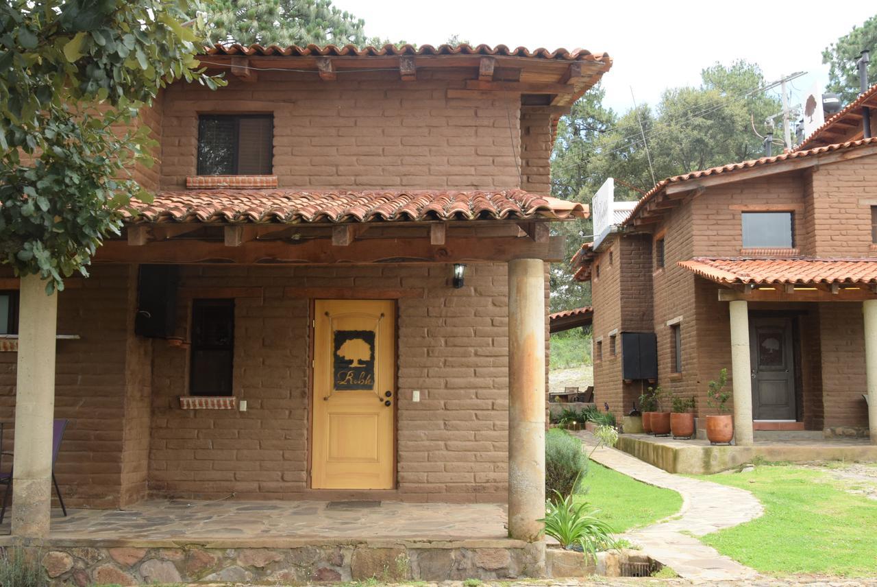Cabanas El Roble Villa Tapalpa Exterior photo